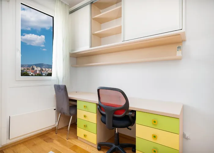 Apartment Away